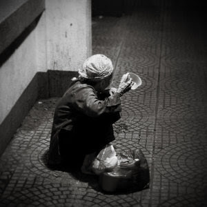 وتعلن تسجيل خروجك منهآ 